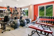 Premier Inn Premier Inn Heathrow Airport Terminal 4 Стэнвэлл Экстерьер фото