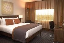 Premier Inn Premier Inn Heathrow Airport Terminal 4 Стэнвэлл Экстерьер фото
